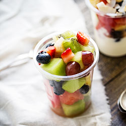 Seasonal fruit salad cup (Low Gluten) thumbnail