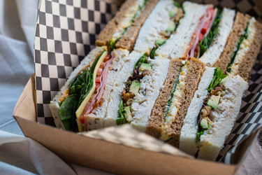 Sandwich finger thumbnail